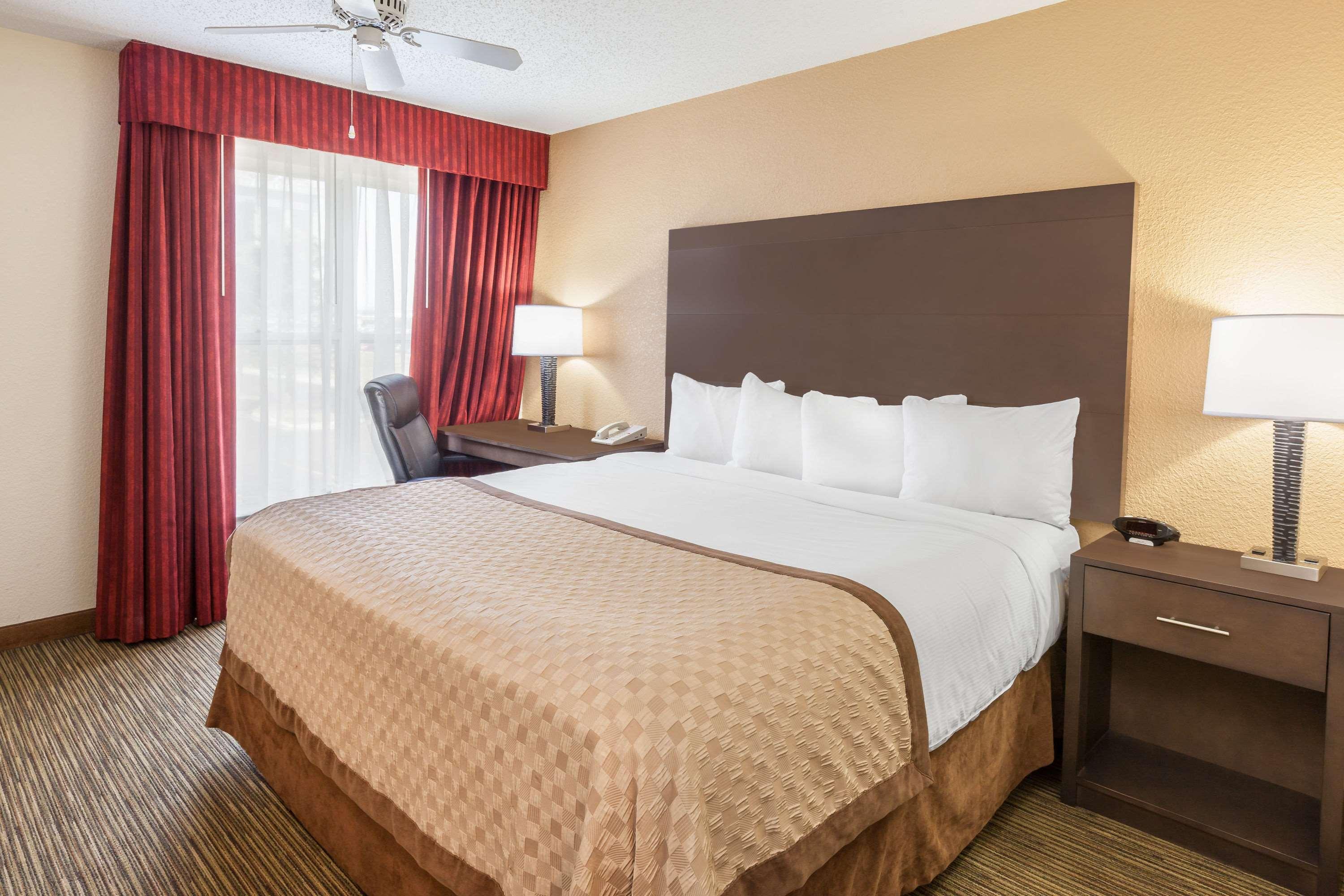 Affordable Suites Of America Detroit-Warren Zewnętrze zdjęcie