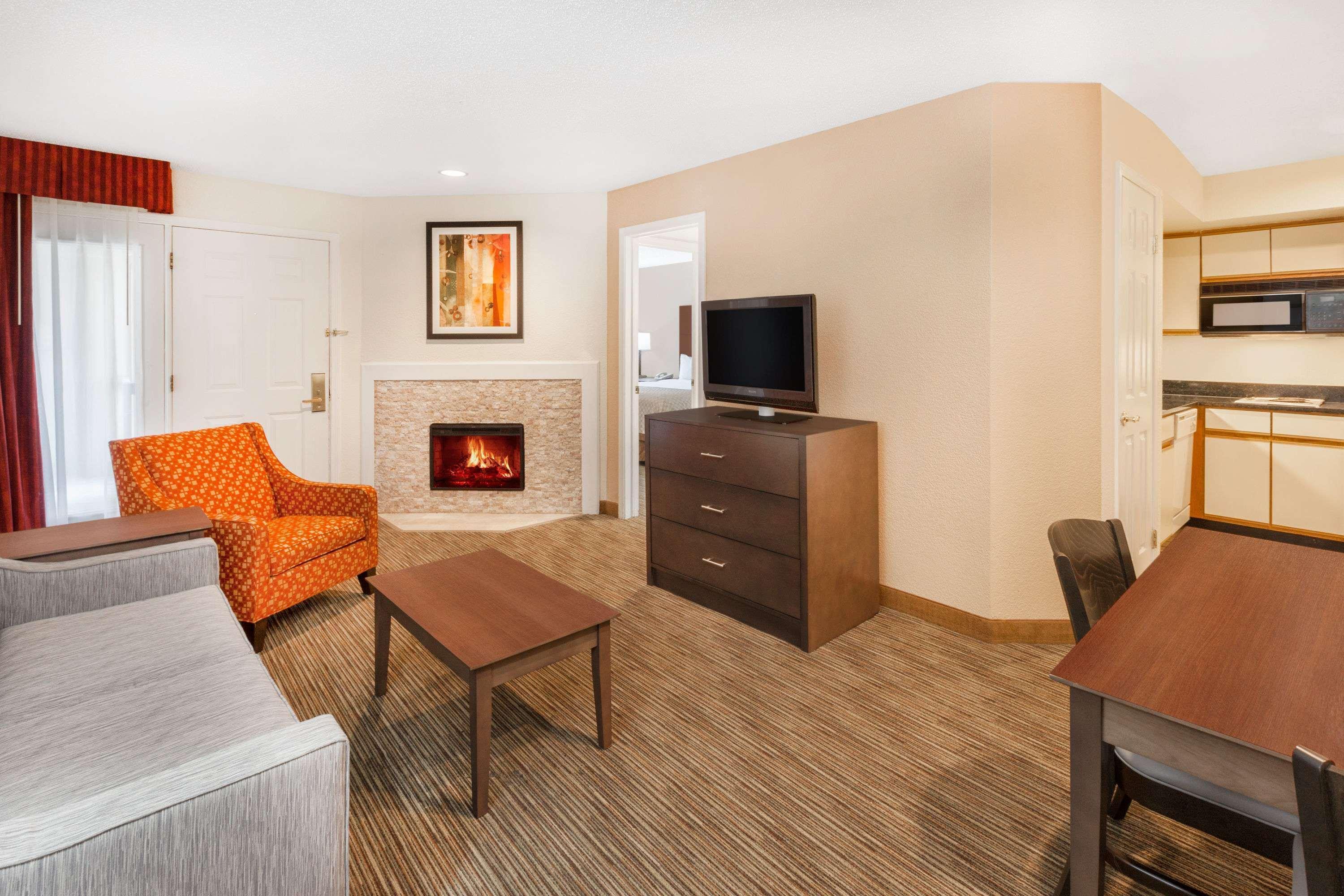 Affordable Suites Of America Detroit-Warren Zewnętrze zdjęcie